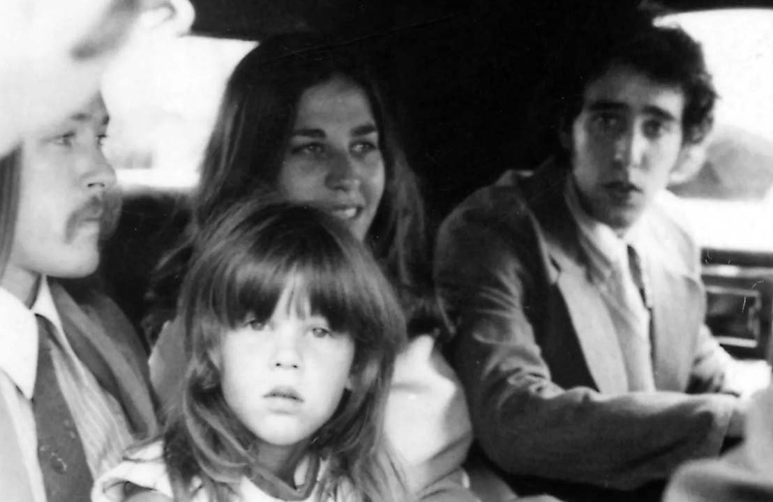 Who Are Owen Vanessa Elliot's Parents?