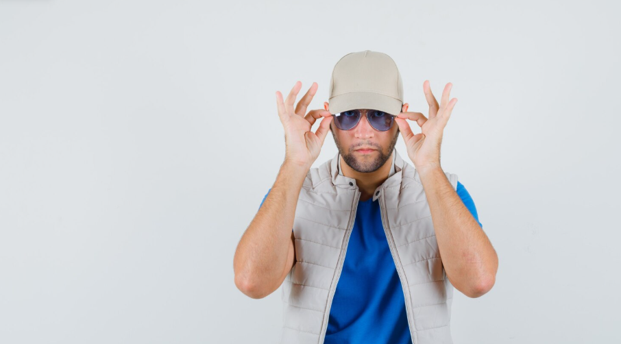5 Panel Hats vs. 6 Panel Hats: Understanding the Differences in Modern Headwear 5 Panel Hats vs. 6 Panel Hats: Understanding the Differences in Modern Headwear